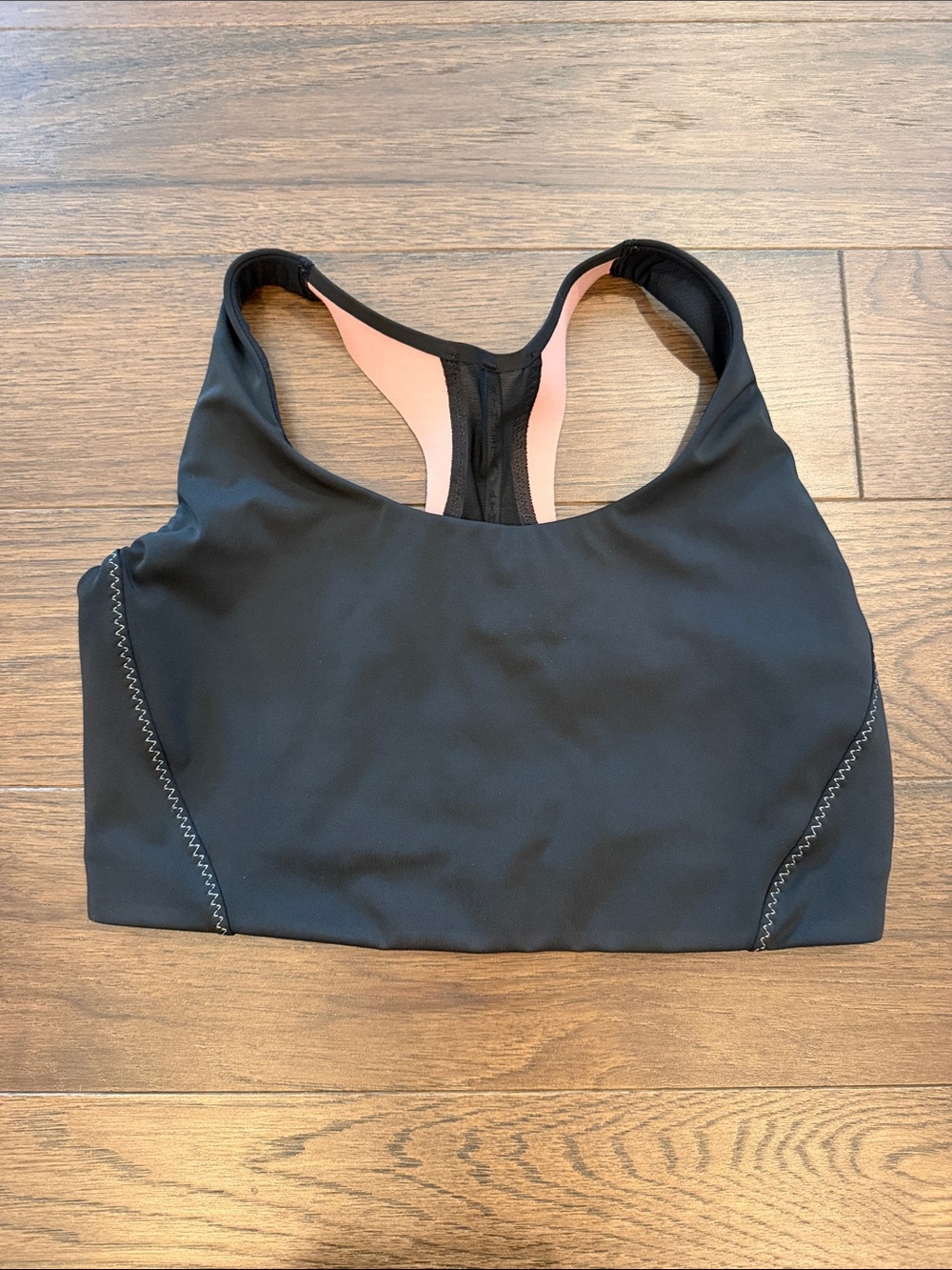 Athleta Ultimate Ignite Bra Size Medium - C60-026